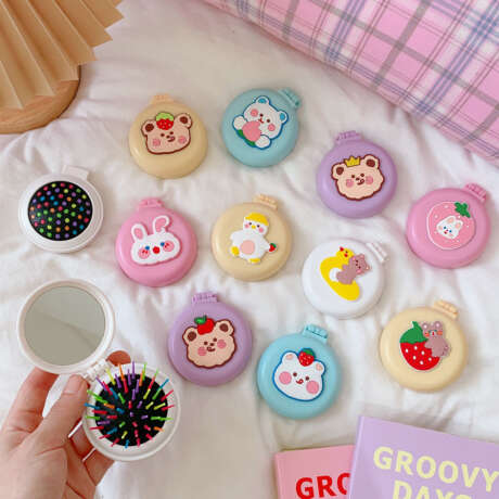 หวีกระจก หวีกระจกพับ ตลับหวีกระจก กระจกหวี หวีกระจกแบบพกพา ลายการ์ตูน น่ารัก สินค้าพร้อมส่ง 12/ชิ้น